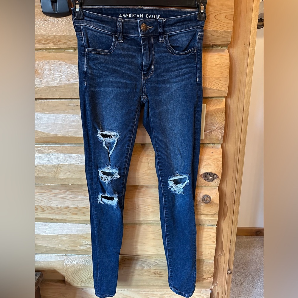 American Eagle Distressed Dark Wash Jean